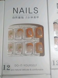 DIY Press-On Nail Bundle
