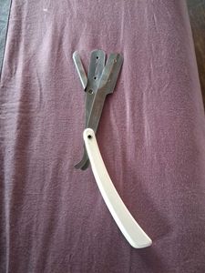 Vintage Straight Razor