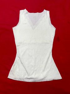 Sleeveless Innerwear Top – Size S (36–38)