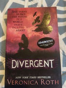 Divergent by Veronica Roth