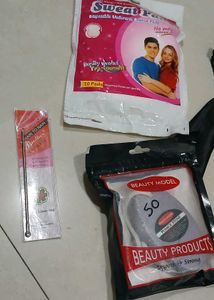 Beauty Set Essentials @Rs.100