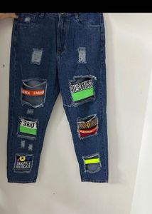 Distressed Blue Jeans 🌼