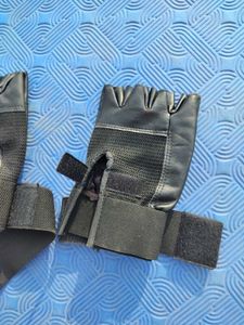 🦍 DECATHLON  WEIGHTLIFTING GLOVES