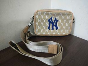 Lux Brand Authentic MLB SLING BAG