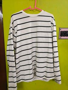 A White Strip Black Tshirt