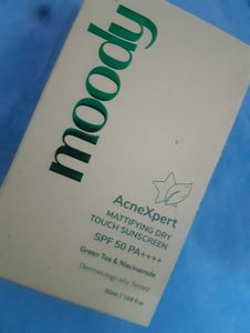 Moody Acnexpert Sunscreen