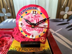 Showpiece Gift Set Special For Anniversary