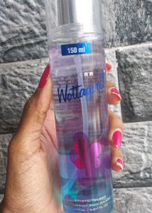 Layeer&#39;r Wottagirl Mystic Island Body Mist