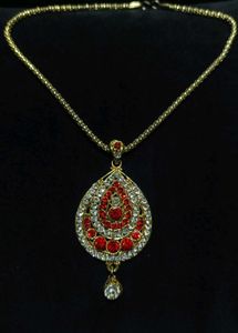 Red &amp; Gold toned pearl stoned Jewelery Set