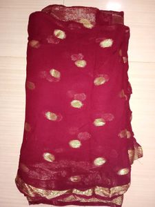 Maroon &amp; Gold Polka Dot Sari