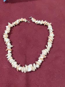 Shell Chip Necklace