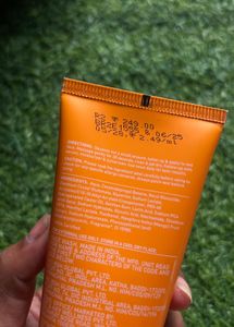 Dot &amp; Key Mango Detan Face Wash