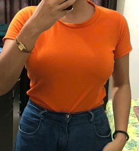 RIBBED ORANGE TOP