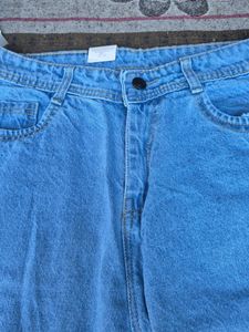 Zaara 1975 Designer Jeans - Size 32