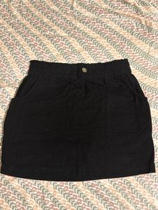 Black Mini Skirt with Elastic Waist 🖤