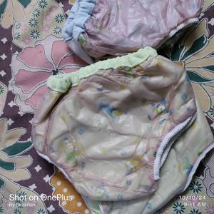 4 Pieces Baby Poly Diaper