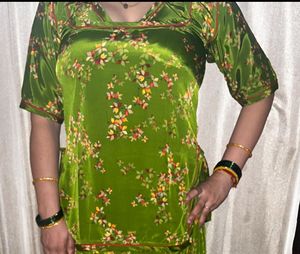 Green Floral Jaipuri blouse with cotti