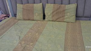 Beautiful Jaquard Cotton Double Bedsheet Set