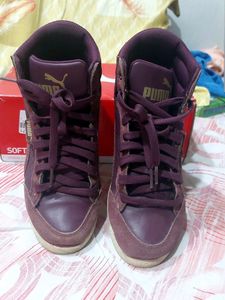 Purple High Neck Original PUMA Shoes❤️‍🔥❤️‍🔥No Flaws🥰 Looks Like New🤩 Free Bies Available🤩🤩