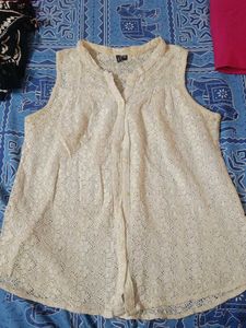 Lace Sleeveless Top