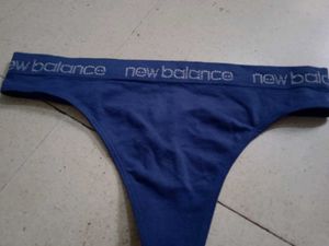 New Balance thong