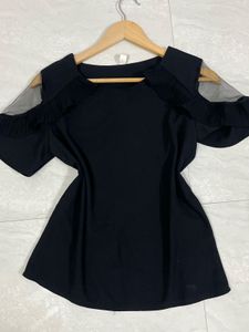 ELEGANT BLACK TOP