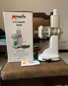 Miracle Fruit & Vegetable Juicer