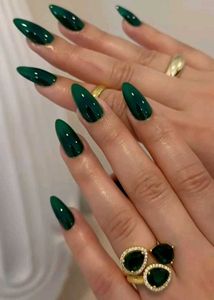 Green Nail Polish Set
