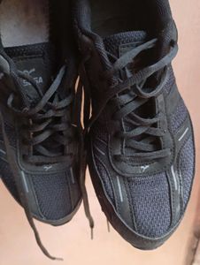 Black Running Shoes