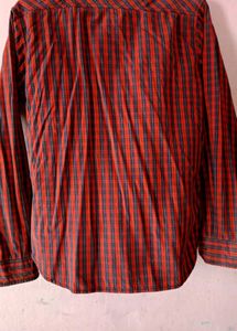 I am Selling Shirt and color Red