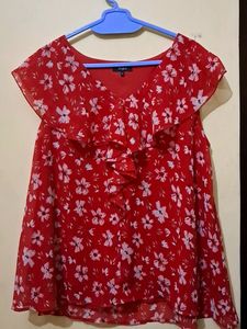 Red Sleeveless Top