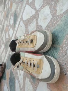 Puma Sneakers - Casual Style