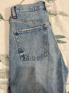 Straight Leg High Waisted Jeans