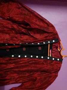 Floral Print Black Kurta With Maroon Coat
