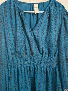 Chic Blue Lace Dress