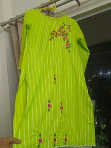 Green Embroidered Kurta