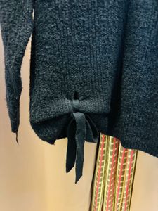 Navy Blue Knit Pullover Sweater