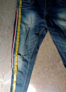 Trendy knee cut Jeans with Side Stripe