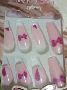 3 Pink Press-On Nail Set