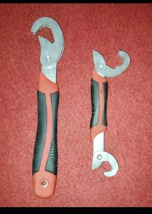 Universal Wrench