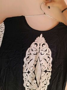 Elegant Black Embroidered Kurta
