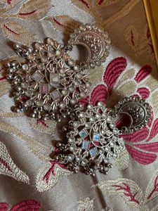 Earring