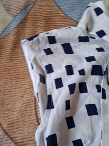 Square Pattern White Top