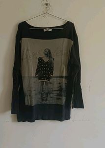 Black T-shirt