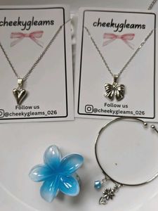 Cheeky Gleams Jewelry Set
