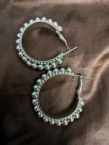 Combo Of White Pearl &amp; Grey Metal Earring