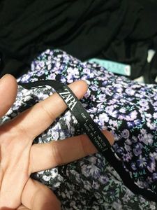 11221. Floral Print Crop Top