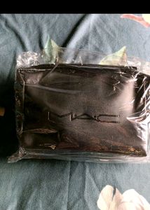 Mac Black Travel Pouch