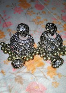 Selling My Fav Earrings Liked By So many