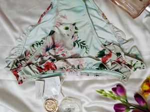 🇳🇿💫💗 Elegant print imported brief